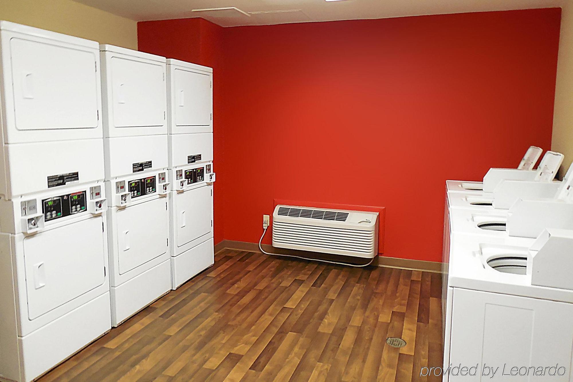 Extended Stay America Suites Washington Dc Germantown Town Center Exteriör bild